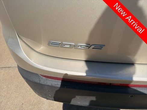 Used 2018 Ford Edge SEL w/ Equipment Group 201A image 5