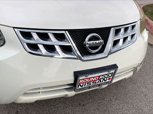 Used 2013 Nissan Rogue SV w/ Premium Pkg image 28