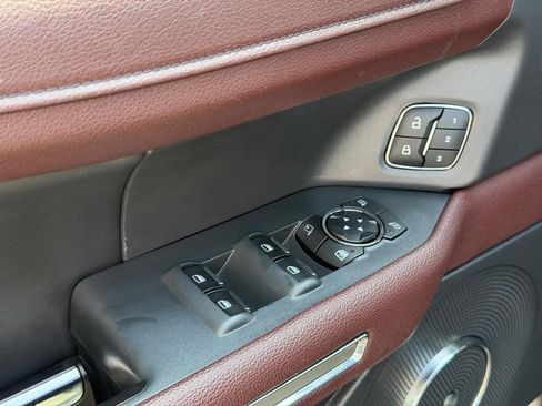 Used 2024 Ford Expedition Limited AWD/4WD image 15