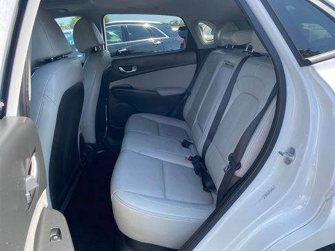Used 2023 Hyundai Kona Limited w/ Cargo Package FWD image 19