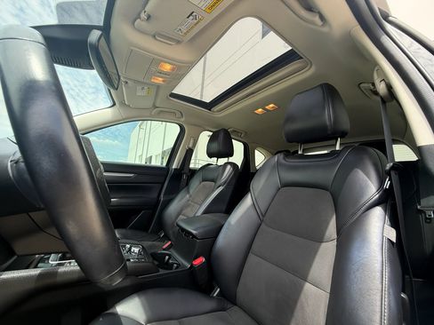 Used 2017 MAZDA CX-5 Touring w/ Preferred Equipment Package FWD image 10