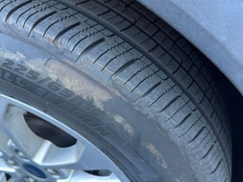 Used 2020 Ford Escape SE image 7