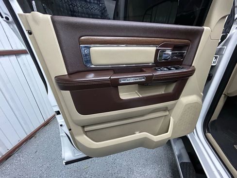 Used 2014 RAM 3500 Laramie image 7