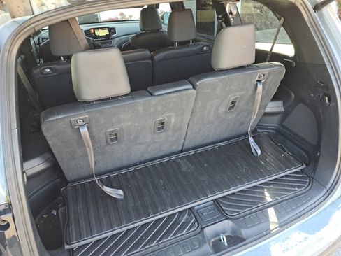 Used 2022 Honda Pilot TrailSport image 27