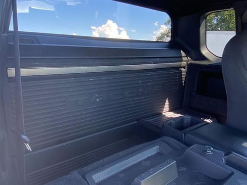 Used 2024 Toyota Tacoma SR image 19