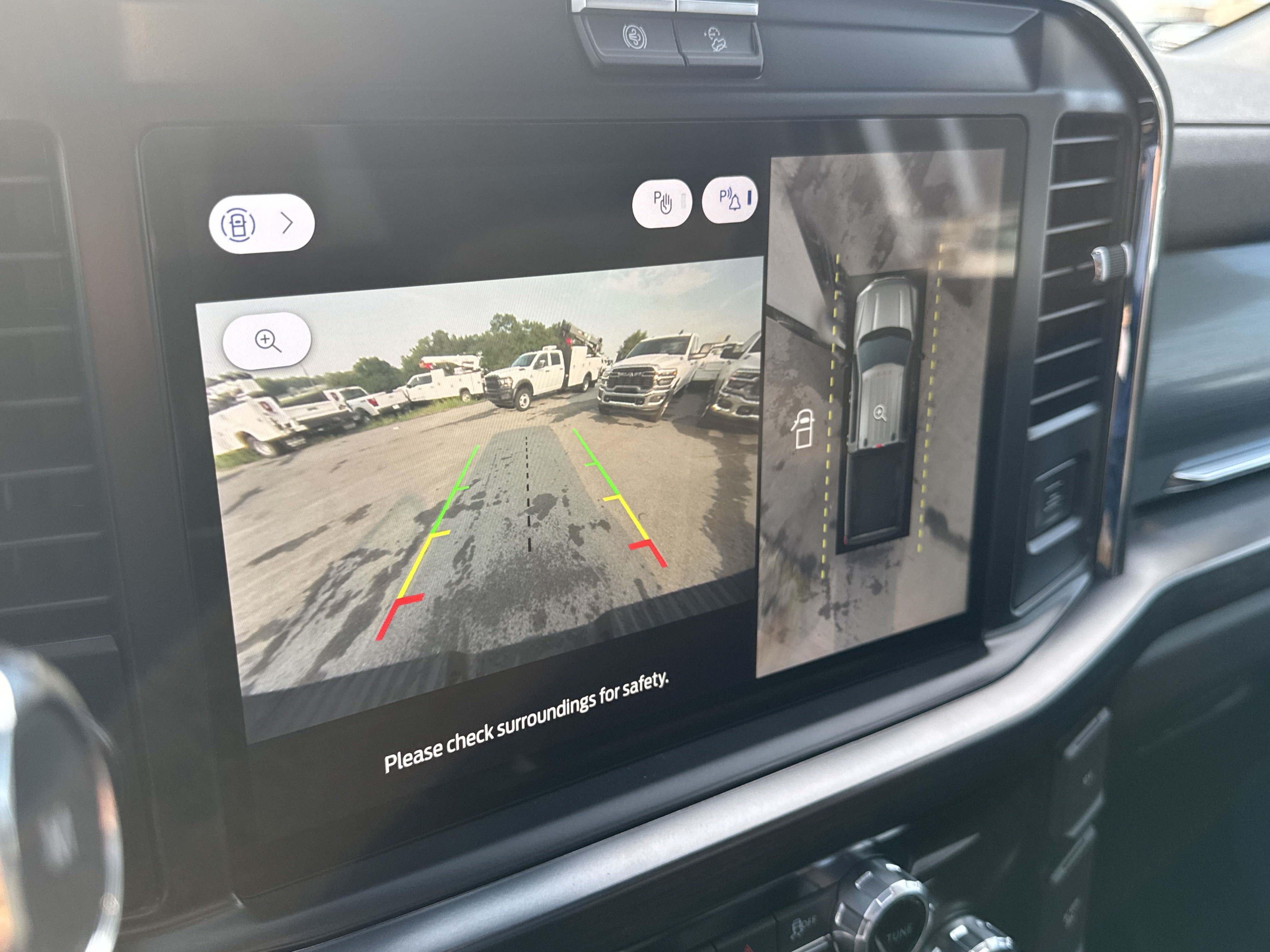 New 2025 Ford F250 Lariat w/ Lariat Ultimate Package AWD/4WD image 29