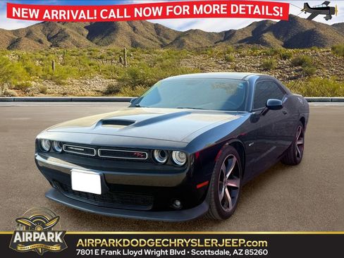 Used 2019 Dodge Challenger R/T w/ Driver Convenience Group image 1