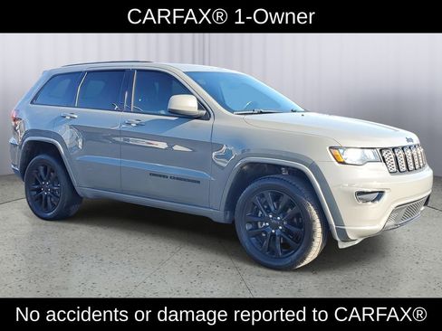 Used 2020 Jeep Grand Cherokee Altitude image 2