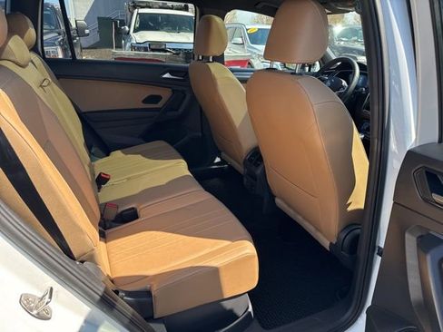 Used 2023 Volkswagen Tiguan SE R-Line AWD/4WD image 23