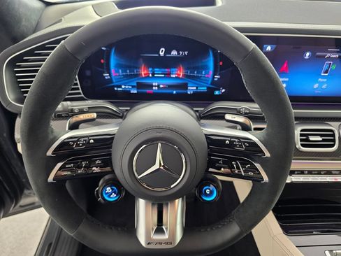 New 2026 Mercedes-Benz GLS 63 AMG 4MATIC image 17