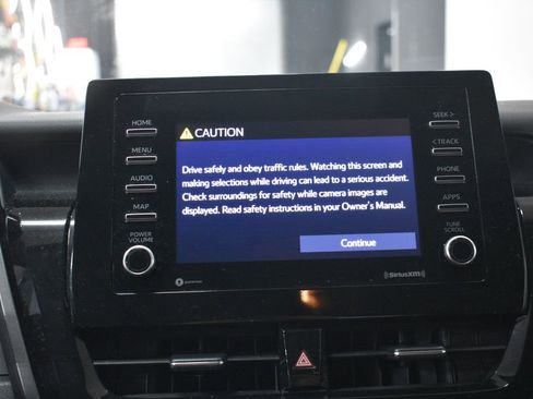 Used 2024 Toyota Camry SE image 16