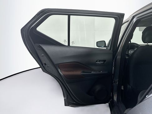 Used 2024 Nissan Kicks SR image 24