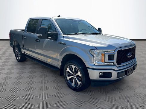 Used 2020 Ford F150 XL w/ Equipment Group 101A Mid AWD/4WD image 4