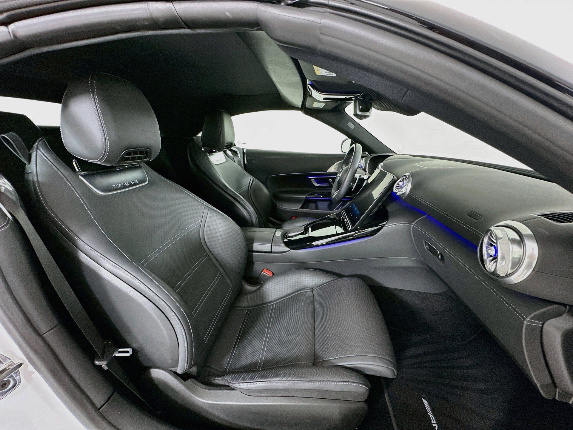 Used 2022 Mercedes-Benz SL 55 AMG 4MATIC image 29