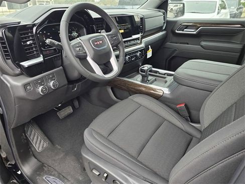 New 2026 GMC Sierra 1500 Elevation image 18