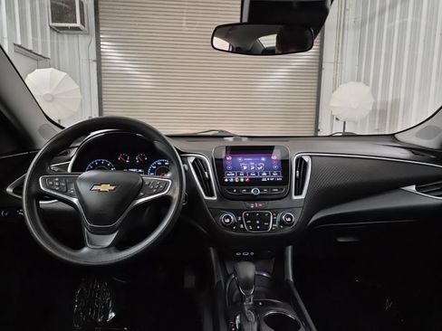 Used 2023 Chevrolet Malibu LT image 38