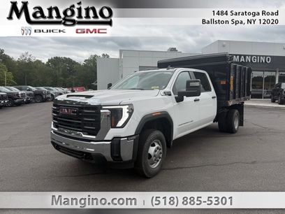 New 2025 GMC Sierra 3500 Pro w/ Convenience Package