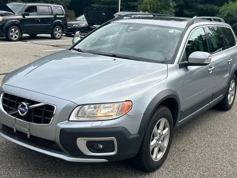 Used 2013 Volvo XC70 3.2 AWD/4WD image 1
