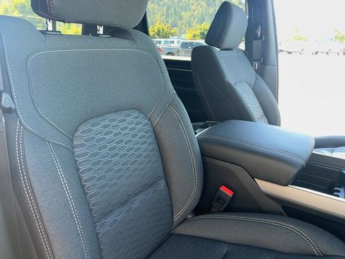 New 2025 RAM 1500 Big Horn image 34