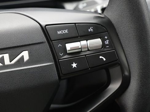 Used 2025 Kia K4 FWD image 19