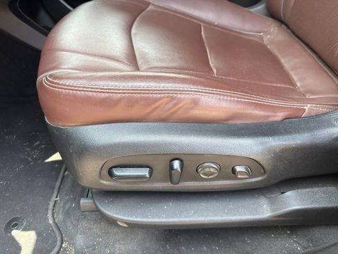 Used 2020 Buick Enclave Avenir w/ Avenir Technology Package FWD image 6