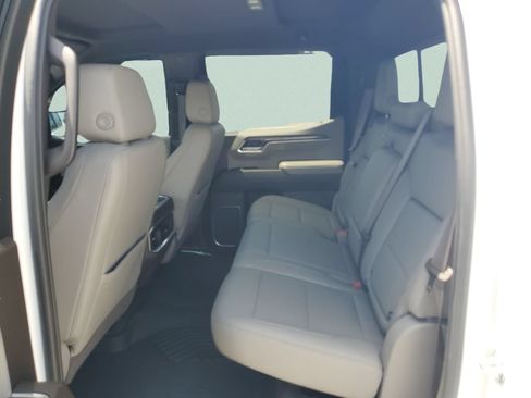 Used 2022 Chevrolet Silverado 1500 LTZ w/ LTZ Convenience Package II AWD/4WD image 10