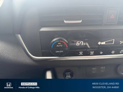 Used 2024 Nissan Rogue SV AWD/4WD image 19
