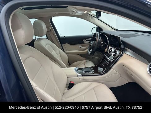 Certified 2022 Mercedes-Benz GLC 300 image 30