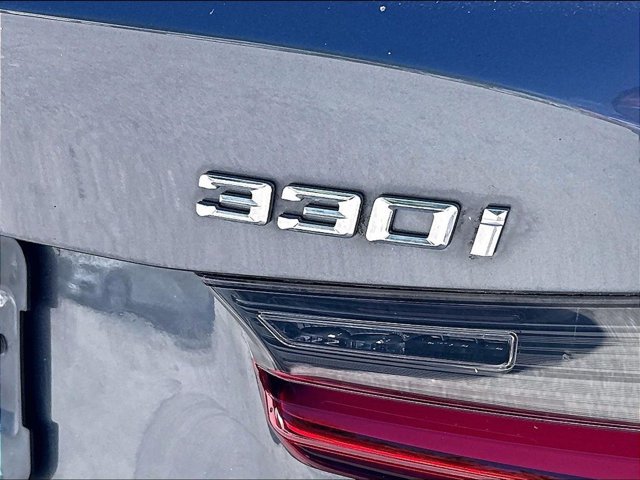 Used 2020 BMW 330i Sedan w/ Convenience Package RWD image 24