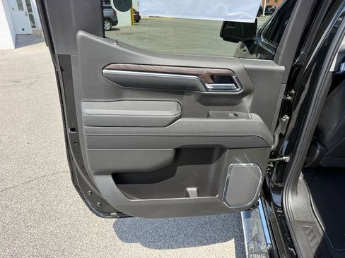 New 2026 GMC Sierra 1500 SLT w/ SLT Premium Package AWD/4WD image 26