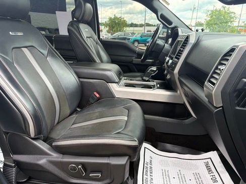 Used 2019 Ford F150 Platinum w/ Equipment Group 701A Luxury AWD/4WD image 20