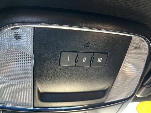 Used 2019 Dodge Charger GT image 31