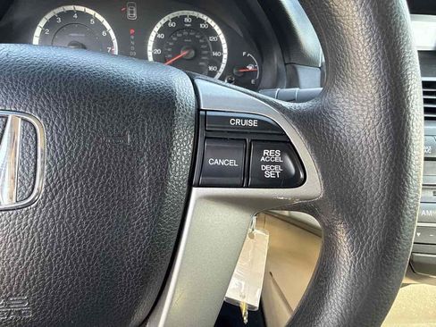 Used 2012 Honda Accord LX image 27