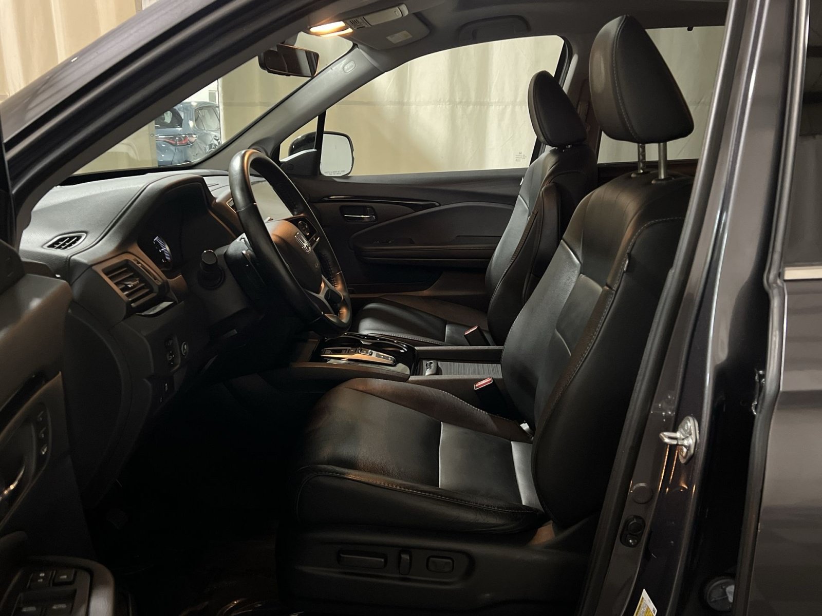 Used 2019 Honda Pilot Touring image 18