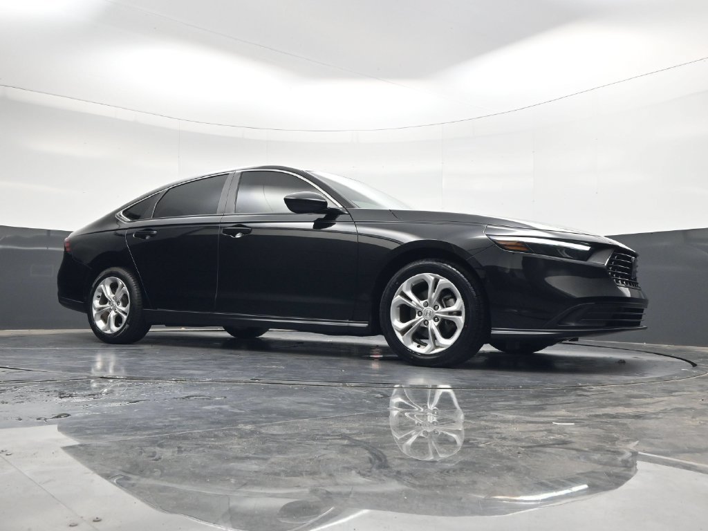 Used 2023 Honda Accord LX image 25