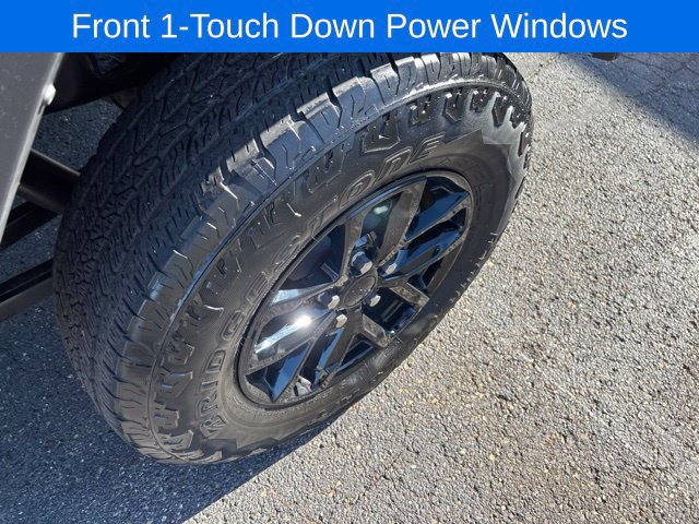 Used 2023 Jeep Gladiator Sport AWD/4WD image 18