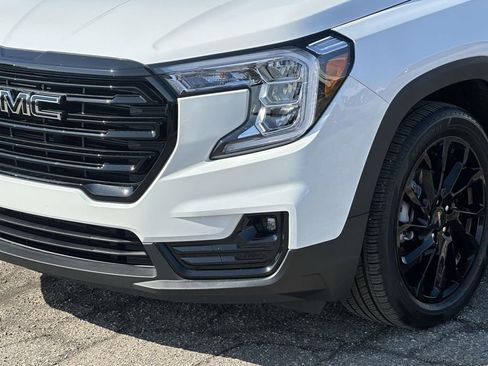 Certified 2023 GMC Terrain SLT w/ Elevation Edition image 8