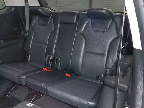 Used 2024 Kia Telluride SX image 10