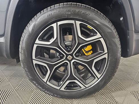 Used 2024 Rivian R1S Adventure image 10