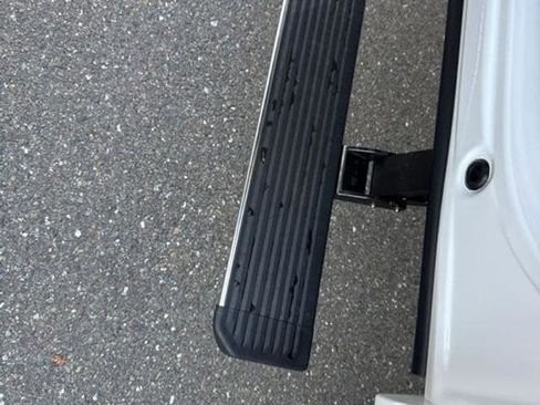 New 2026 Ford F250 Platinum w/ FX4 Off-Road Package image 3