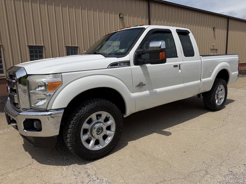 Used 2011 Ford F350 Lariat w/ Chrome Pkg AWD/4WD image 2