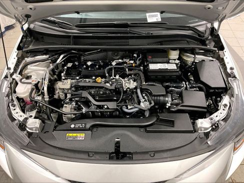 Used 2025 Toyota Corolla LE image 29