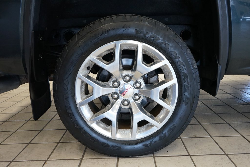 Used 2018 GMC Sierra 1500 SLT AWD/4WD image 50