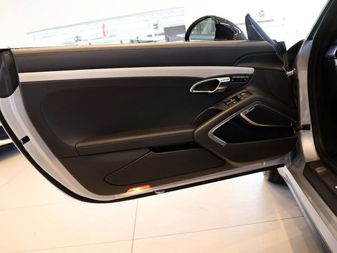 Used 2014 Porsche 911 Turbo S image 58