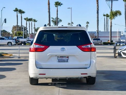 Certified 2017 Toyota Sienna XLE w/ XLE Navigation Package image 8
