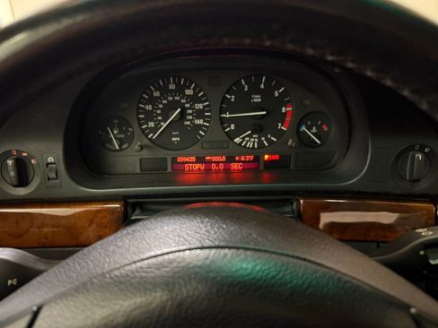 Used 2000 BMW 540i Sedan image 63