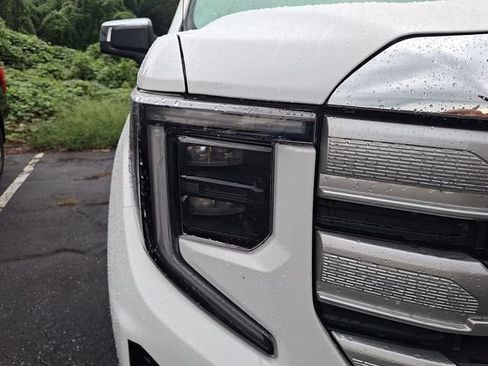 Used 2026 GMC Sierra 1500 SLE RWD image 5