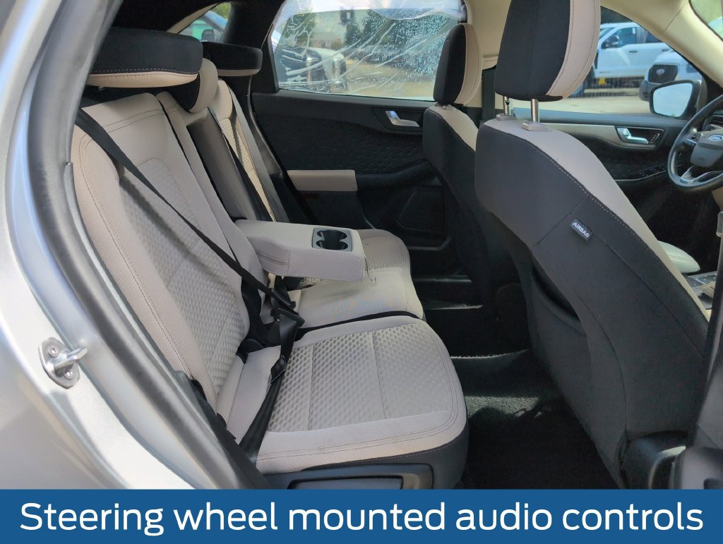 Used 2020 Ford Escape SE FWD image 16