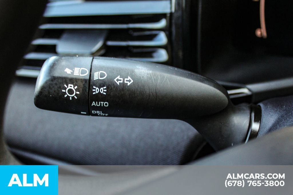 Used 2025 Toyota Camry LE FWD image 28