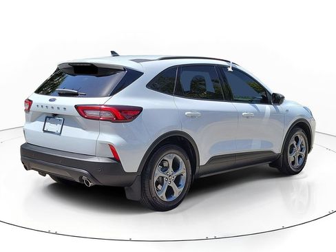Certified 2025 Ford Escape ST-Line w/ Tech Pack #1 FWD image 3